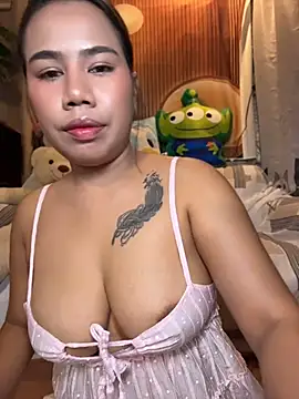 Snapshot of Kath_C chatting on 06/10/26, 06:03 Kath C online show from 06/10/26, 06:03