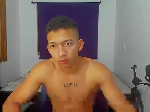 Snapshot of JuanchiT66 chatting on 10/17/25, 05:59 JuanchiT66 online show from 10/17/25, 05:59