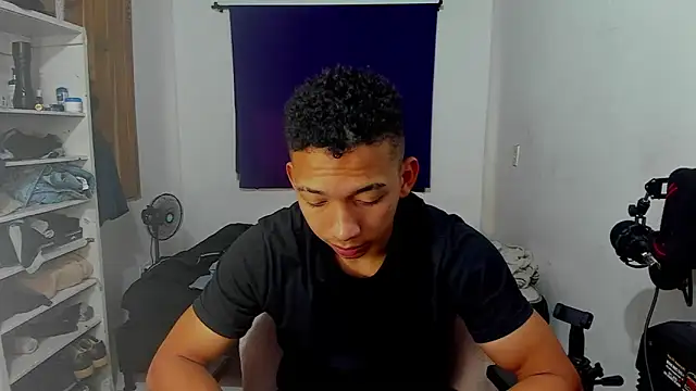 Snapshot of JuanchiT66 chatting on 09/14/25, 06:19 JuanchiT66 online show from 09/14/25, 06:19