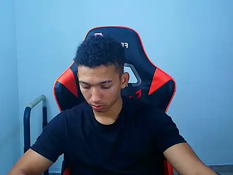 Snapshot of JuanchiT66 chatting on 09/20/25, 03:22 JuanchiT66 online show from 09/20/25, 03:22