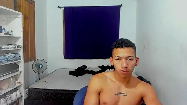 Snapshot of JuanchiT66 chatting on 10/08/25, 05:42 JuanchiT66 online show from 10/08/25, 05:42