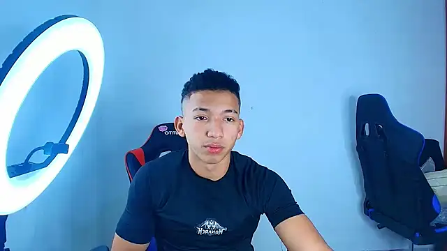 Snapshot of JuanchiT66 chatting on 10/14/25, 06:36 JuanchiT66 online show from 10/14/25, 06:36