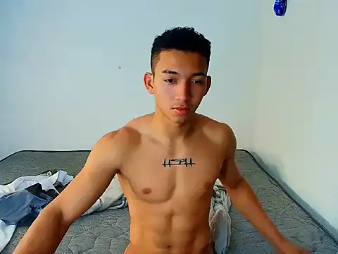 Snapshot of JuanchiT66 chatting on 11/14/25, 08:07 JuanchiT66 online show from 11/14/25, 08:07