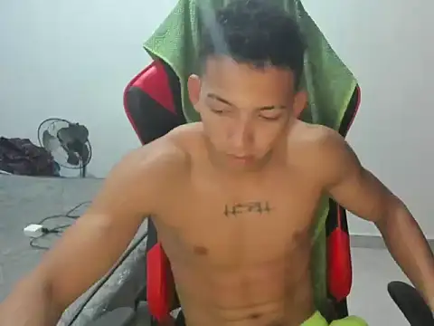 Snapshot of JuanchiT66 chatting on 11/27/25, 06:25 JuanchiT66 online show from 11/27/25, 06:25