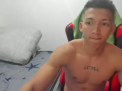 Snapshot of JuanchiT66 chatting on 12/18/25, 06:40 JuanchiT66 online show from 12/18/25, 06:40