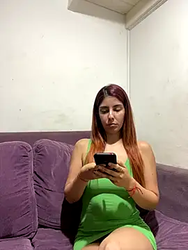 Jesicamartinezok online show from 10/31/25, 05:15