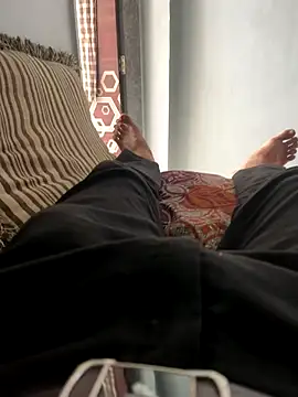 NoddingScorpion online show from 10/27/25, 08:37