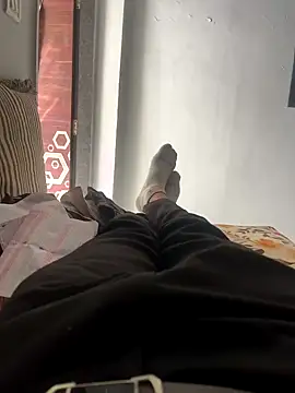 NoddingScorpion online show from 11/12/25, 08:51