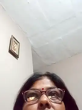 Snapshot of mileesha chatting on 01/06/26, 06:45 mileesha online show from 01/06/26, 06:45