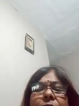 Snapshot of mileesha chatting on 10/10/25, 07:04 mileesha online show from 10/10/25, 07:04