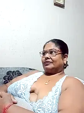 mileesha online show from 03/31/26, 06:43