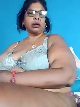 Snapshot of mileesha chatting on 01/13/26, 08:07 mileesha online show from 01/13/26, 08:07