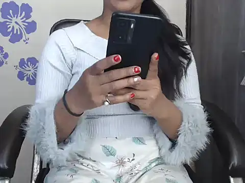 Love-Sex Love online show from 11/17/25, 04:22