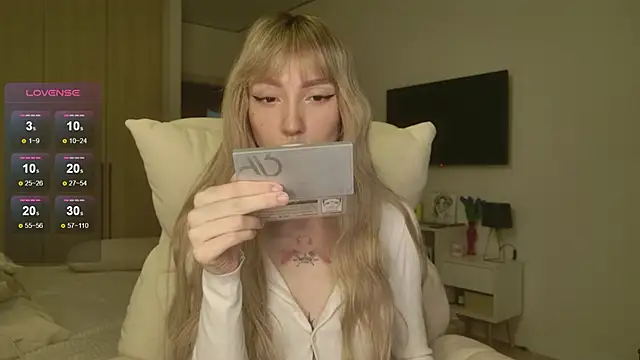 Lunainnk online show from 03/14/26, 12:49