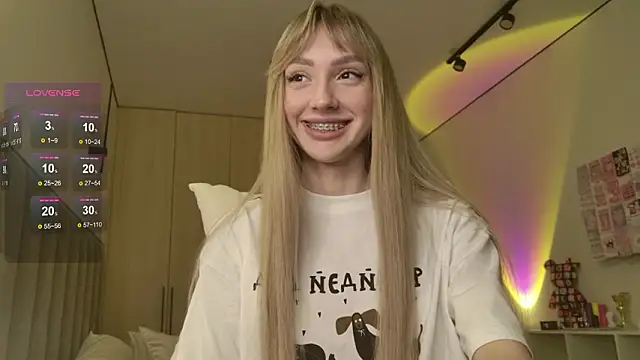 Lunainnk online show from 02/10/26, 01:15