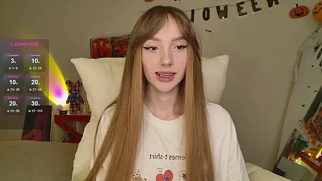 Snapshot of Lunainnk chatting on 11/02/25, 11:32 Lunainnk online show from 11/02/25, 11:32