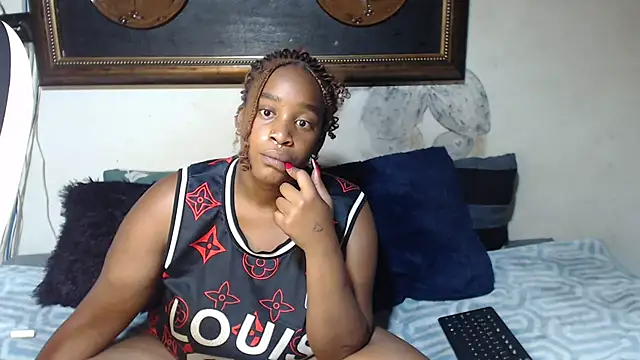 Snapshot of SexyyRedxxx chatting on 10/11/25, 01:34 SexyyRedxxx online show from 10/11/25, 01:34