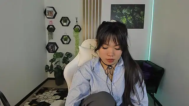 Snapshot of LunaPurrr chatting on 09/28/25, 11:12 LunaPurrr online show from 09/28/25, 11:12