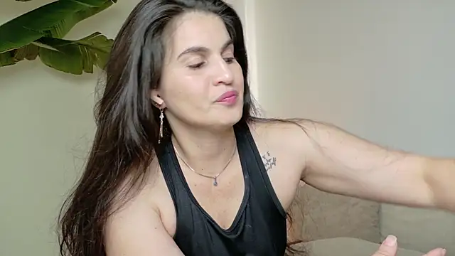 lizdevine online show from 10/31/25, 04:03