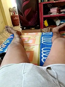 Snapshot of Tamilpayan09876 chatting on 02/17/26, 04:54 Tamilpayan09876 online show from 02/17/26, 04:54