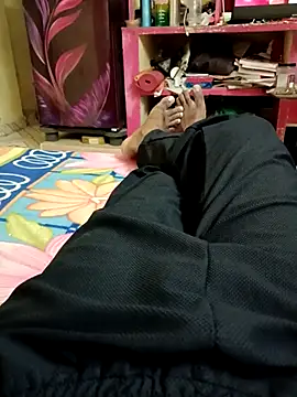 Tamilpayan09876 online show from 11/20/25, 01:45