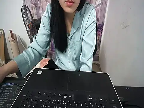 Linda-24 online show from 03/11/26, 02:55