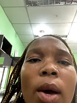 Snapshot of BaddestAss22 chatting on 10/21/25, 03:33 BaddestAss22 online show from 10/21/25, 03:33