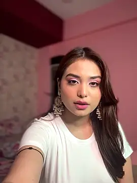 chloiedecker online show from 04/08/26, 07:37