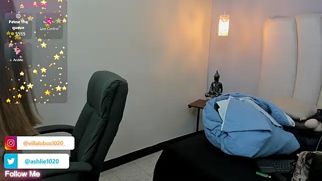 MiaVillalobos online show from 10/26/25, 03:01