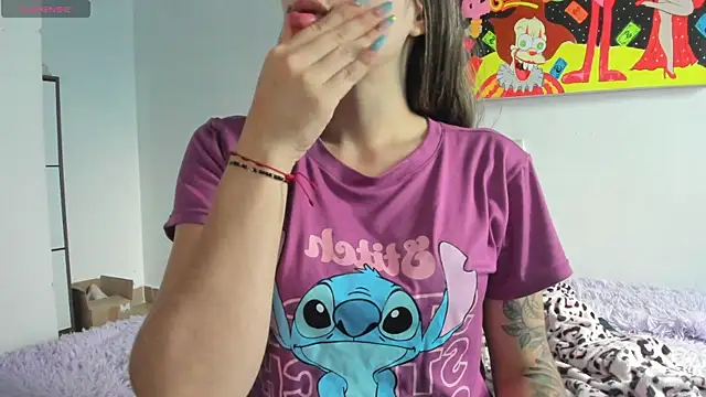 MiaVillalobos online show from 12/19/25, 09:50