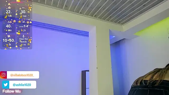 MiaVillalobos online show from 11/08/25, 10:24