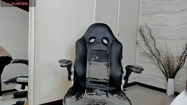 JamesDeker online show from 10/29/25, 04:00