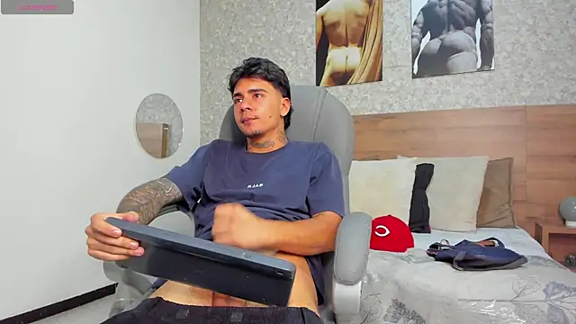 JamesDeker online show from 10/19/25, 09:28