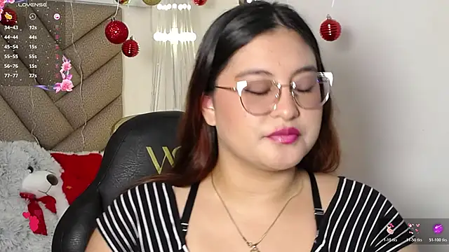 Snapshot of heluejamil chatting on 12/16/25, 08:24 heluejamil online show from 12/16/25, 08:24