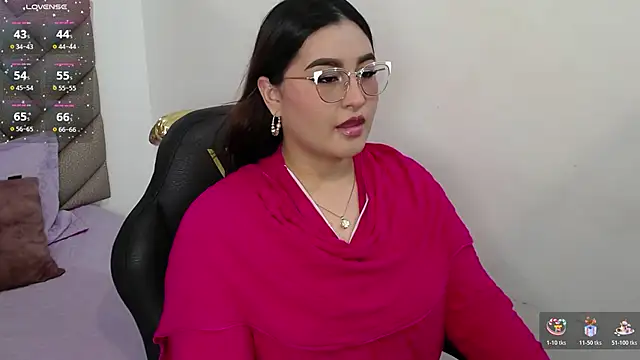 Snapshot of heluejamil chatting on 10/27/25, 07:59 heluejamil online show from 10/27/25, 07:59