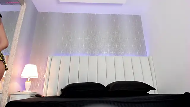 Mia-Medina online show from 03/31/26, 07:49