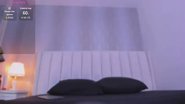 Mia-Medina online show from 04/29/26, 08:04