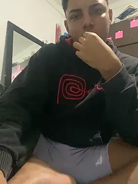 Snapshot of Chanelfanci chatting on 11/06/25, 08:40 Chanelfanci online show from 11/06/25, 08:40