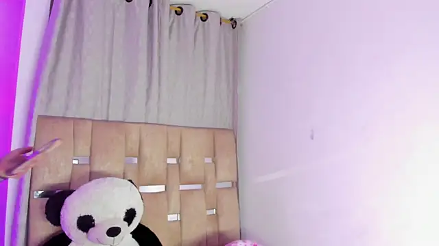 JulianaCarter online show from 10/08/25, 07:36