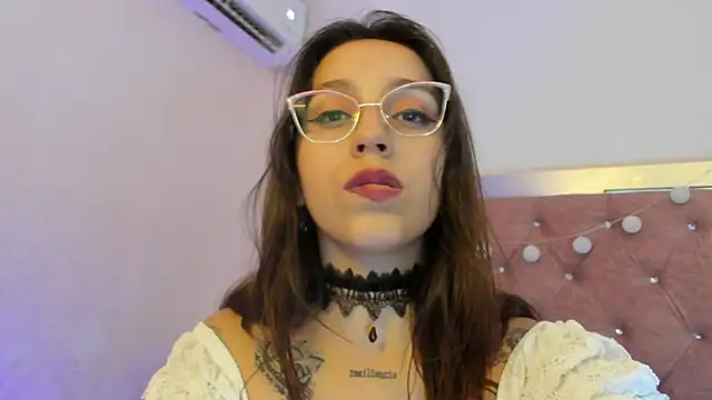 JulianaCarter online show from 05/16/26, 08:30