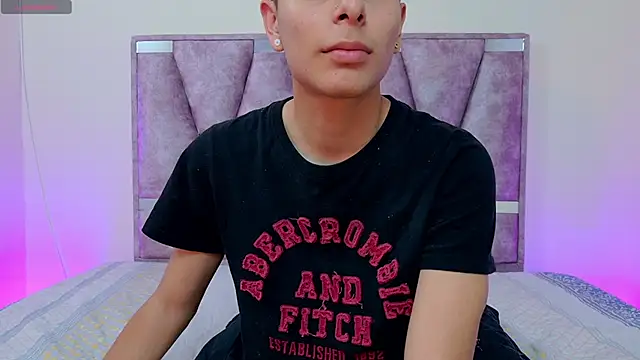 lana and liam  online show from 09/21/25, 10:42