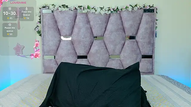 lana and liam  online show from 11/22/25, 10:47