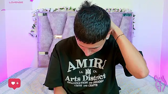 lana and liam  online show from 03/25/26, 10:25