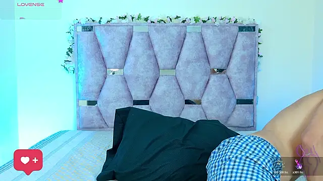 lana and liam  online show from 03/26/26, 10:24