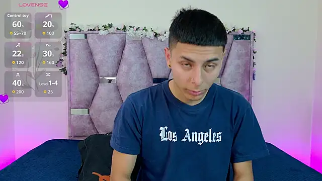 lana and liam  online show from 11/13/25, 09:24