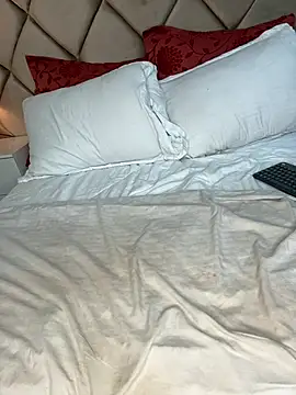 AngelinaDuvall online show from 04/12/26, 01:25