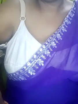 Snapshot of Ritika_Hot chatting on 09/09/25, 11:14 Ritika Hot online show from 09/09/25, 11:14