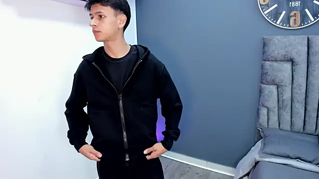 stephane rouss online show from 11/30/25, 08:42