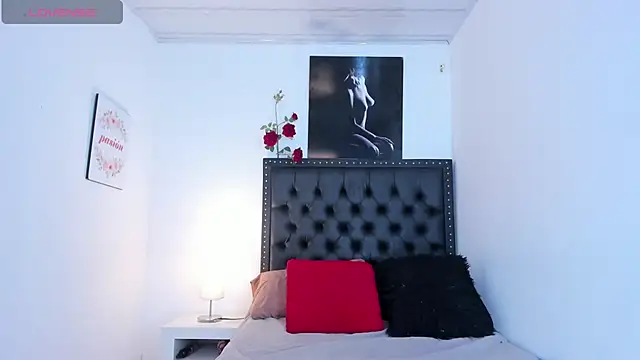 ScarlettVell online show from 11/24/25, 07:25