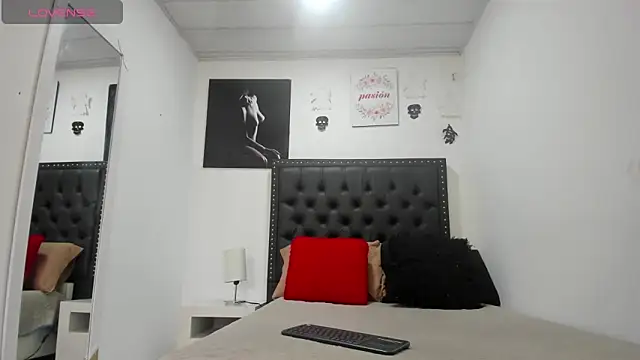 ScarlettVell online show from 10/30/25, 07:33